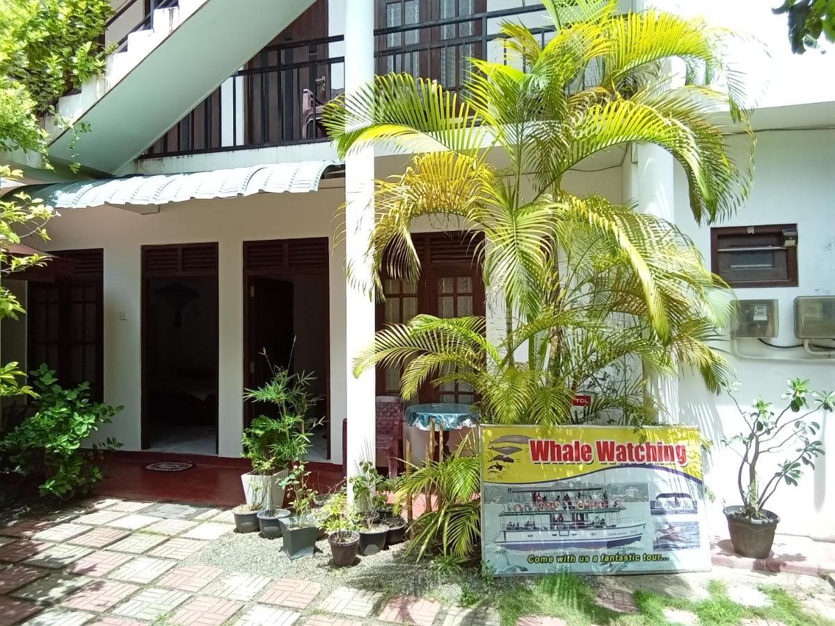 Mila Rest Garden Mirissa Exterior foto