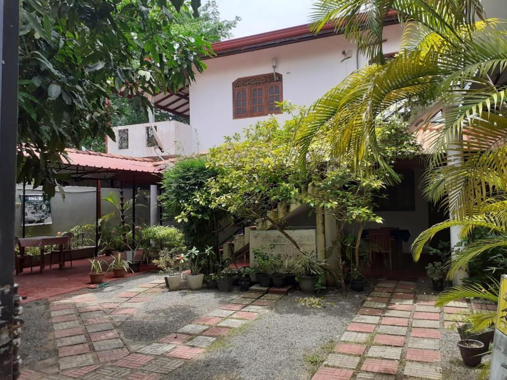 Mila Rest Garden Mirissa Exterior foto