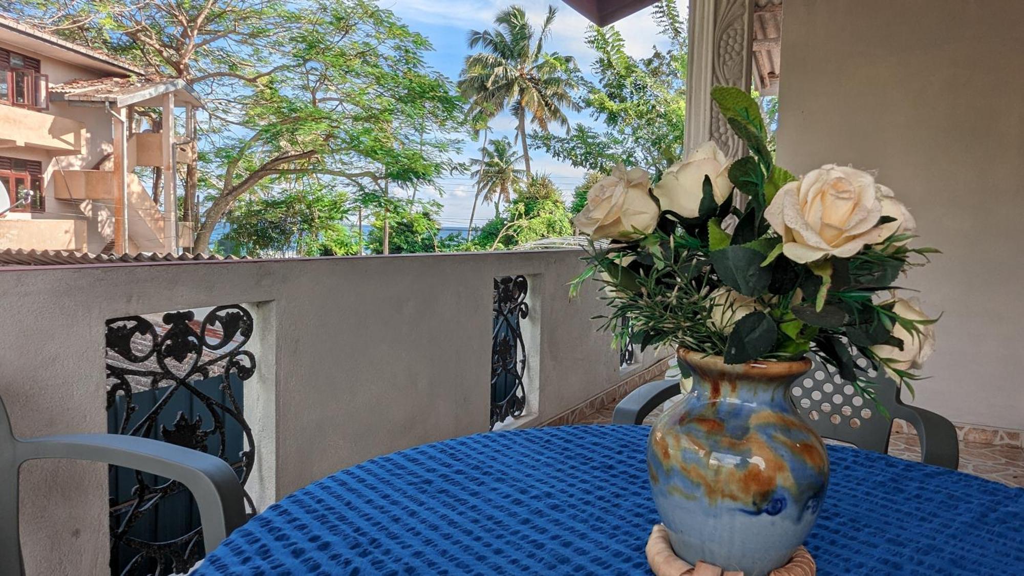 Mila Rest Garden Mirissa Exterior foto
